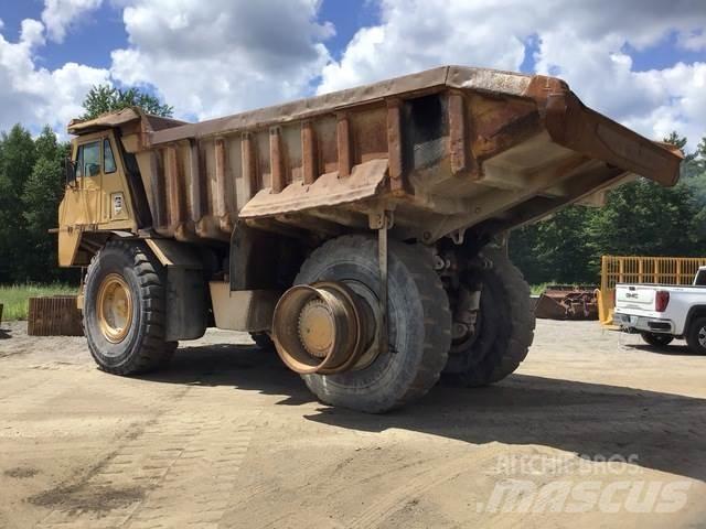 CAT 773B Зчленовані самоскиди