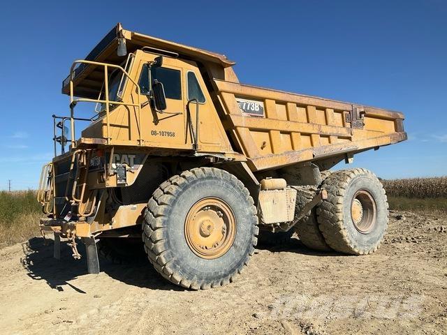 CAT 773B Зчленовані самоскиди