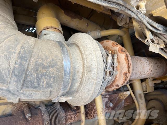 CAT 773D Зчленовані самоскиди