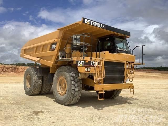 CAT 773E Зчленовані самоскиди