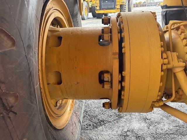 CAT 773E Зчленовані самоскиди
