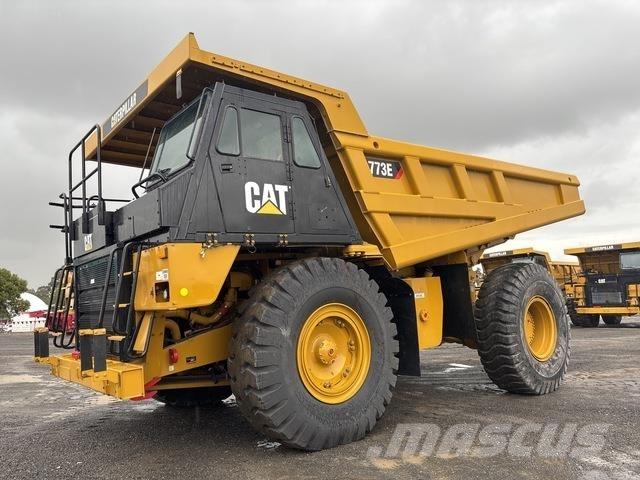 CAT 773E Зчленовані самоскиди