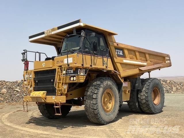 CAT 773E Зчленовані самоскиди