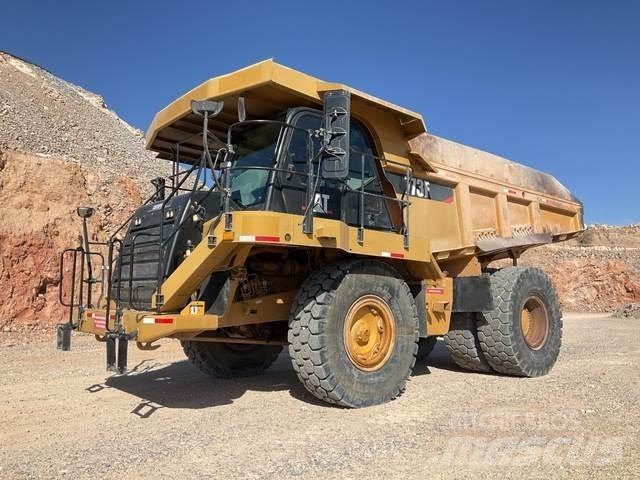 CAT 773F Зчленовані самоскиди