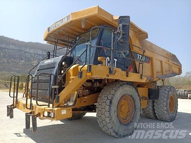 CAT 773F Зчленовані самоскиди