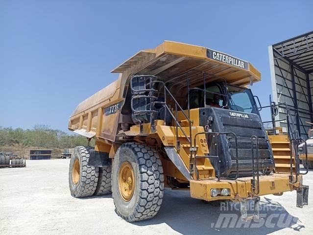 CAT 773F Зчленовані самоскиди