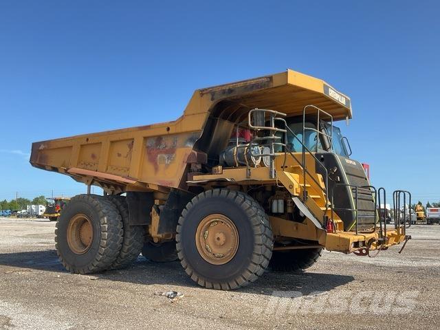 CAT 773F Зчленовані самоскиди