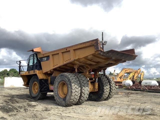 CAT 773F Зчленовані самоскиди
