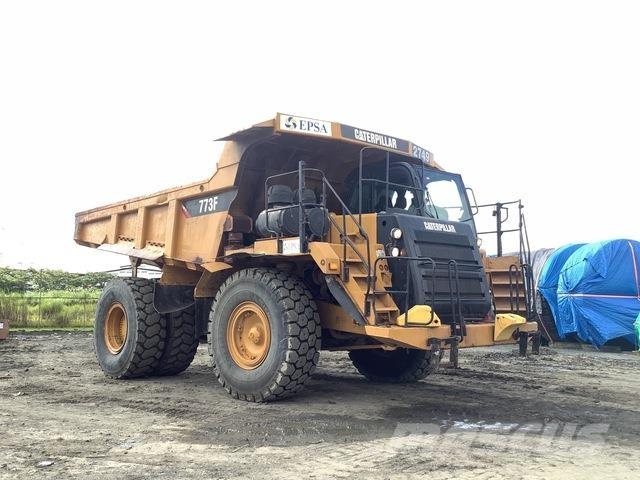 CAT 773F Зчленовані самоскиди