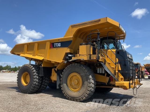 CAT 773G Зчленовані самоскиди