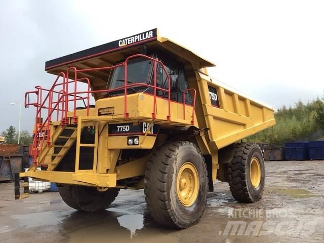 CAT 775D Зчленовані самоскиди