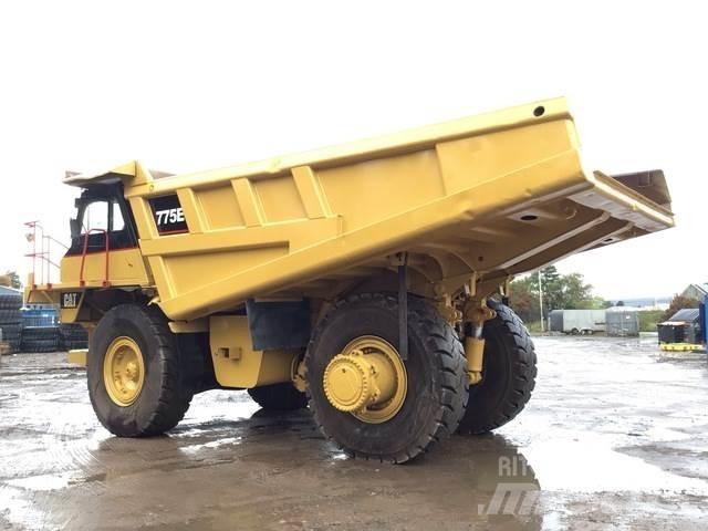 CAT 775E Зчленовані самоскиди