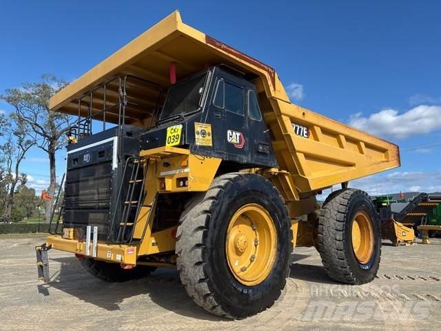 CAT 777 Зчленовані самоскиди