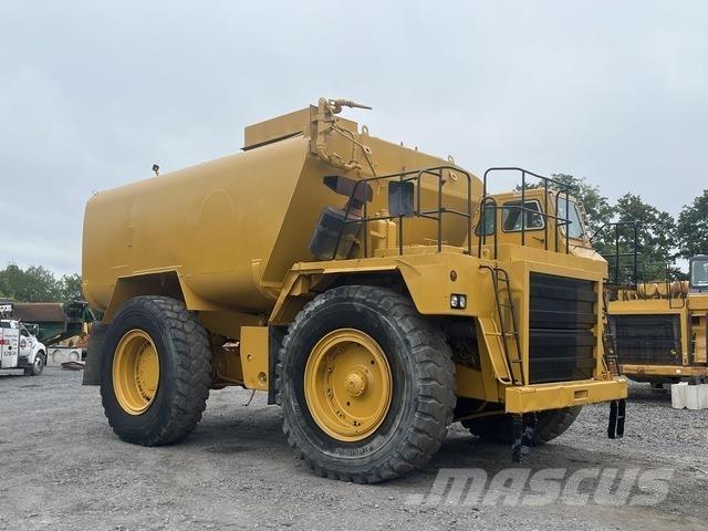 CAT 777B Поливальні машини