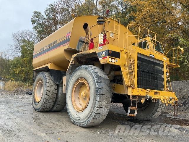 CAT 777B Поливальні машини