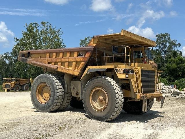CAT 777C Зчленовані самоскиди