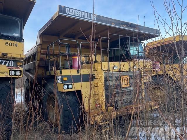CAT 777D Зчленовані самоскиди