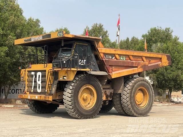 CAT 777D Зчленовані самоскиди