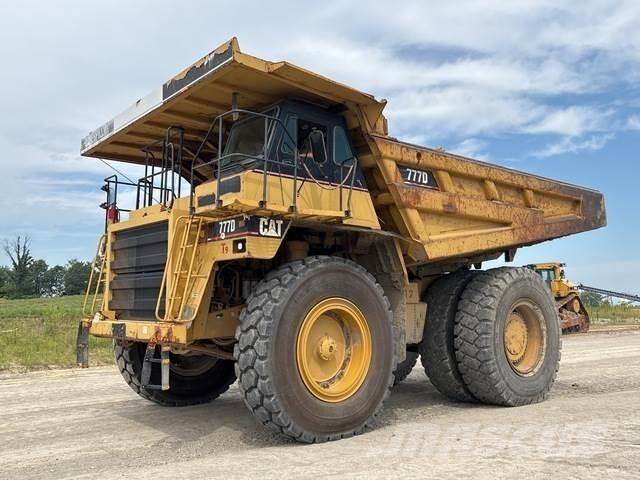 CAT 777D Зчленовані самоскиди
