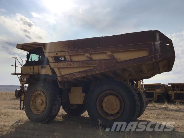 CAT 777D Зчленовані самоскиди