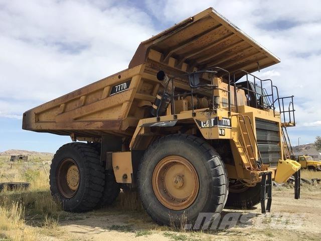 CAT 777D Зчленовані самоскиди