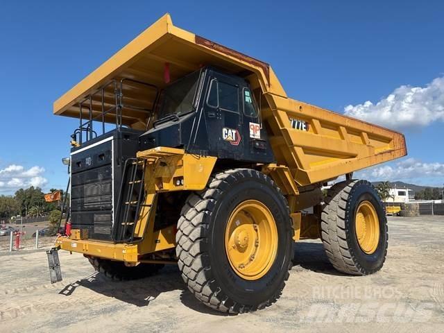 CAT 777E Зчленовані самоскиди