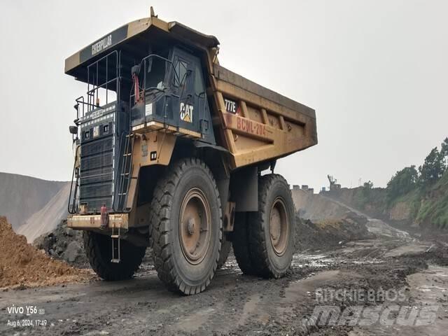 CAT 777E Зчленовані самоскиди