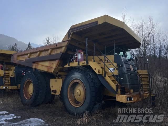 CAT 777F Зчленовані самоскиди
