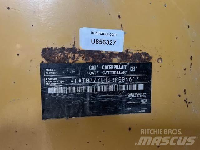 CAT 777F Зчленовані самоскиди