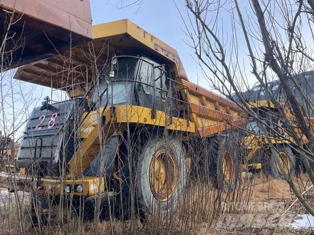 CAT 777F Зчленовані самоскиди