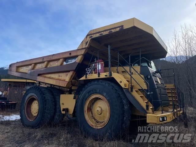 CAT 777F Зчленовані самоскиди