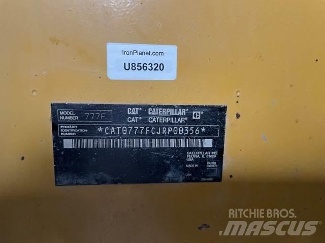 CAT 777F Зчленовані самоскиди