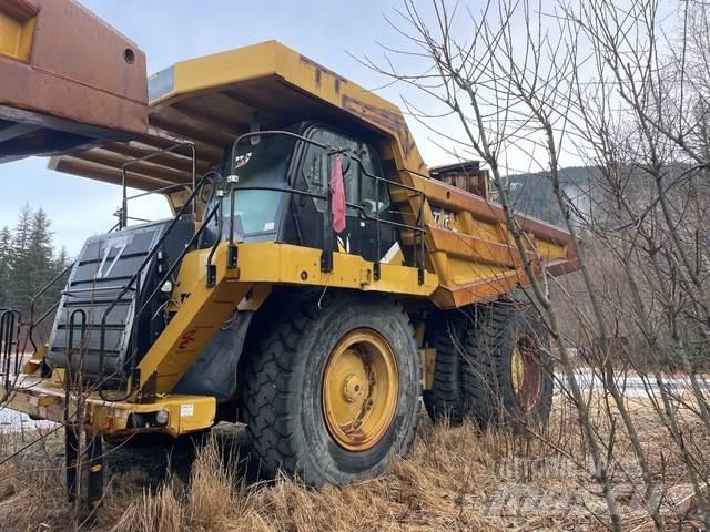 CAT 777F Зчленовані самоскиди