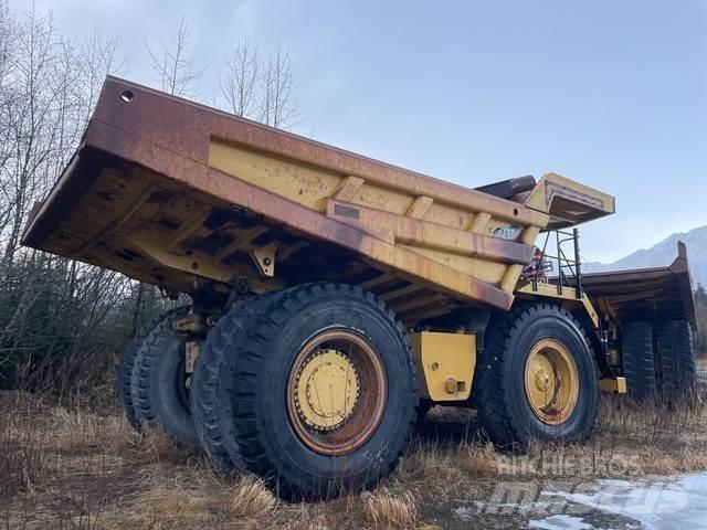 CAT 777F Зчленовані самоскиди