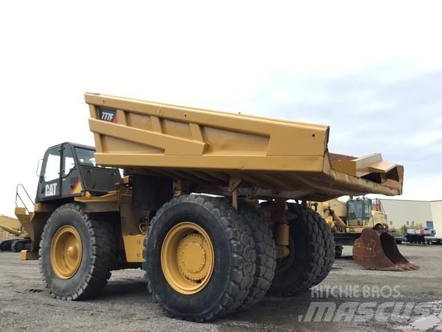CAT 777F Зчленовані самоскиди
