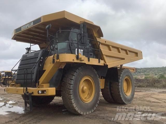 CAT 777F Зчленовані самоскиди