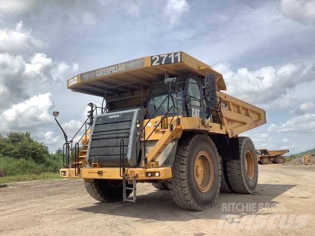 CAT 777F Зчленовані самоскиди