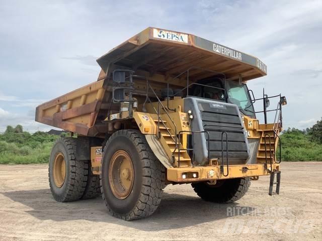 CAT 777F Зчленовані самоскиди