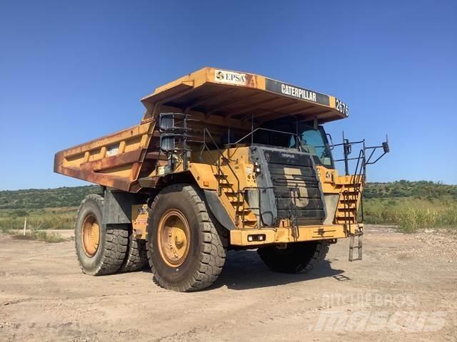 CAT 777F Зчленовані самоскиди