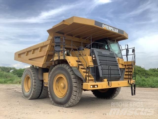 CAT 777F Зчленовані самоскиди