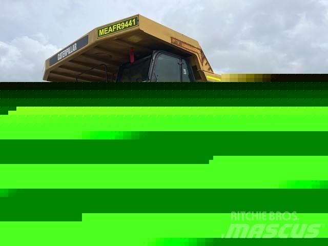 CAT 777F Зчленовані самоскиди