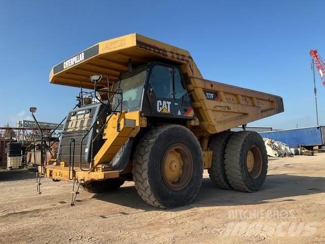 CAT 777F Зчленовані самоскиди