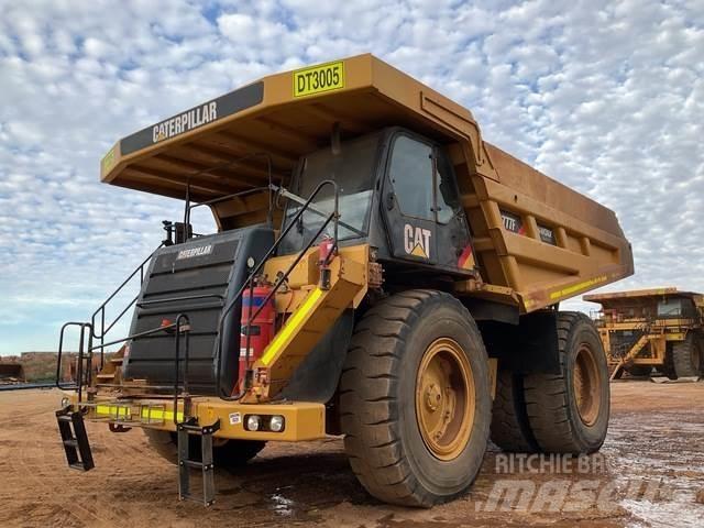 CAT 777F Зчленовані самоскиди