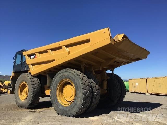 CAT 777F Зчленовані самоскиди