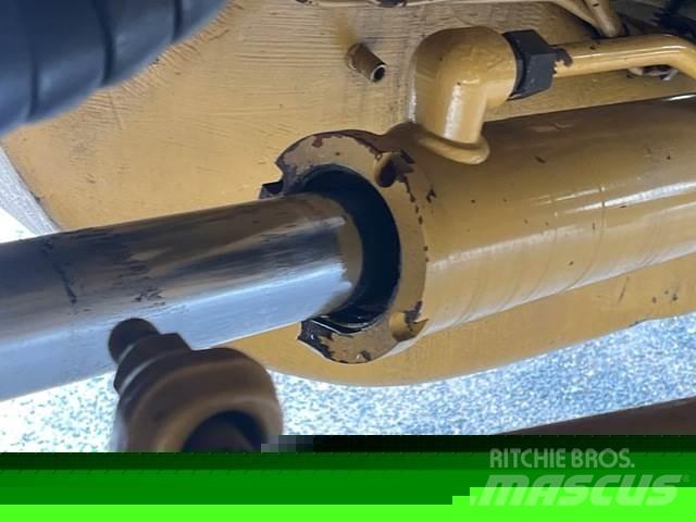 CAT 777G Зчленовані самоскиди