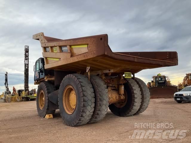 CAT 777G Зчленовані самоскиди