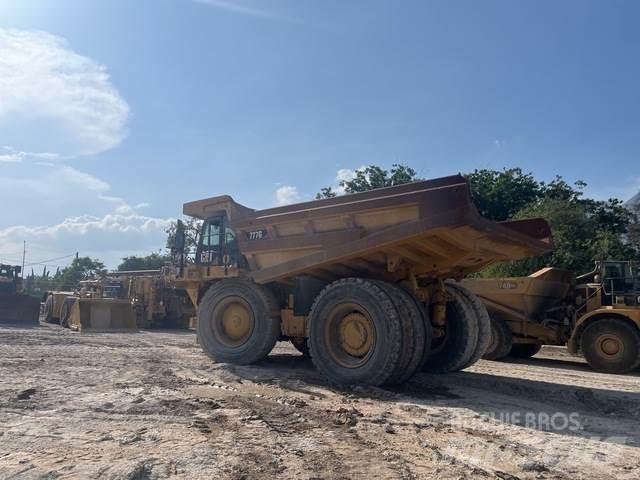 CAT 777G Зчленовані самоскиди