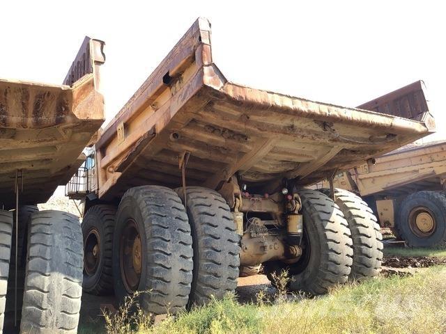 CAT 785 Зчленовані самоскиди