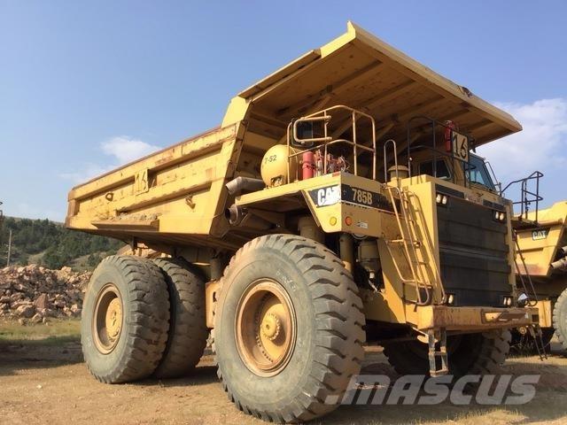 CAT 785B Зчленовані самоскиди