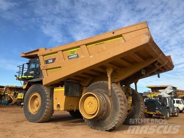 CAT 785D Зчленовані самоскиди